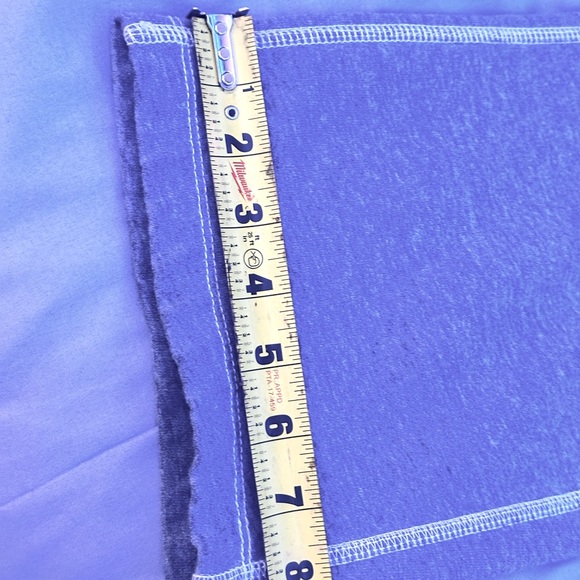 American Eagle sweatpants side pockets and a single back pocket.size large - Picture 4 of 11